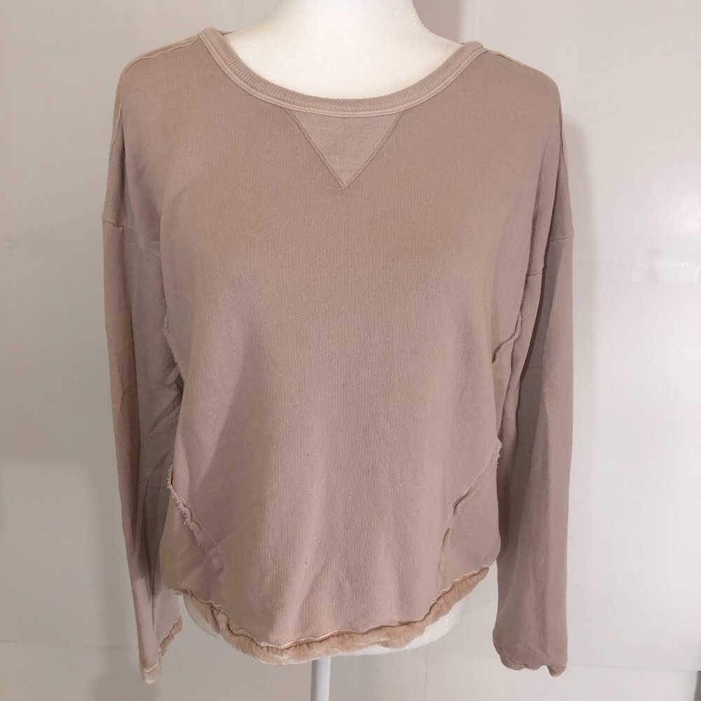 Splendid nude pink sweater